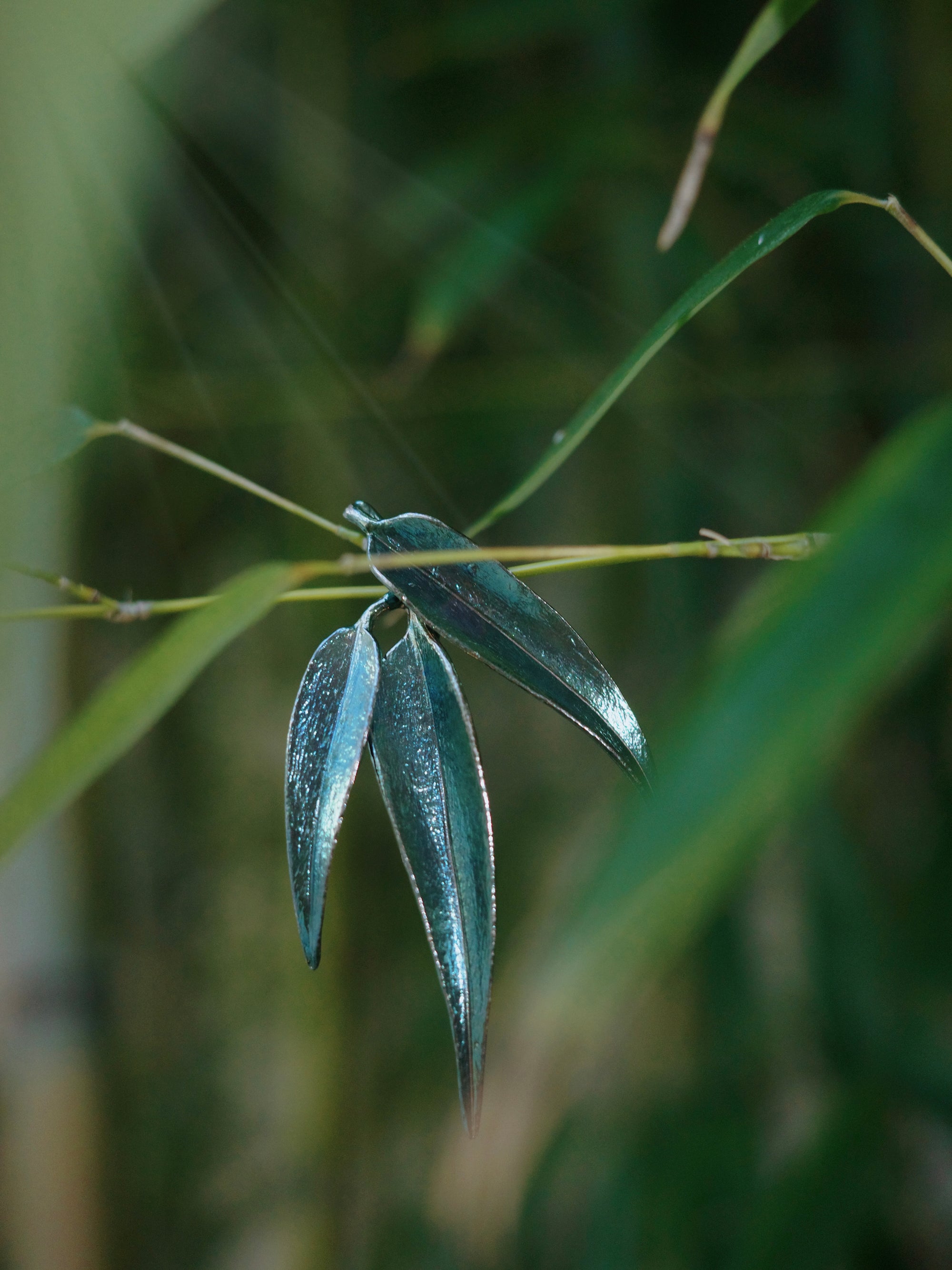 Silver Bamboo Shadow Blue Brooch BYRDSTROM BYRDSTRÖM handmade handcrafted jewelry nature natural healing