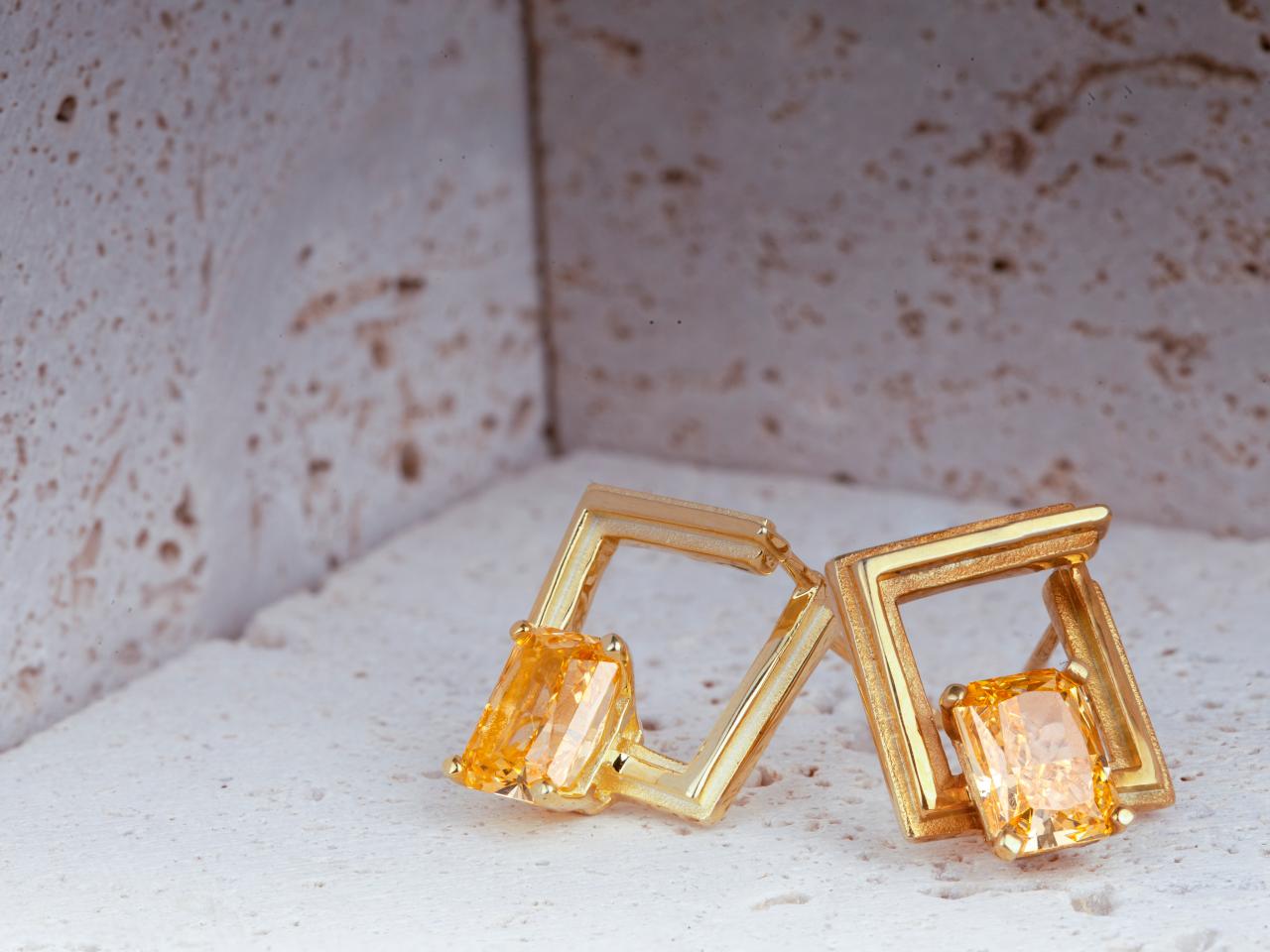 Square Silver Zircon Element Symbol Earrings - BYRDSTRÖM JEWELRY