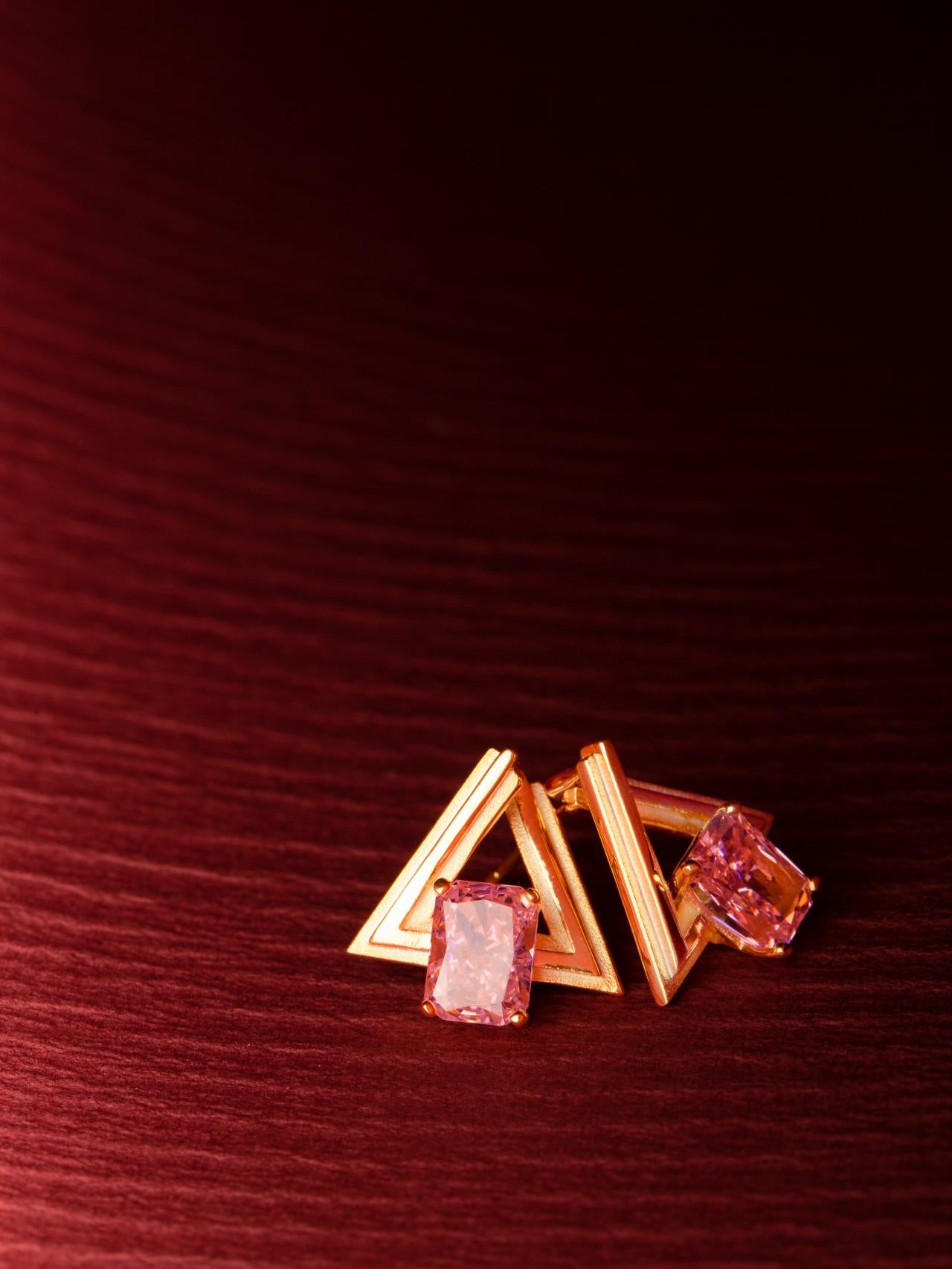 Triangle Silver Zircon Element Symbol Earrings - BYRDSTRÖM JEWELRY