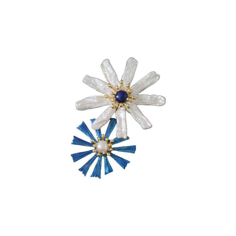 Baroque Pearl Daisy Brooch