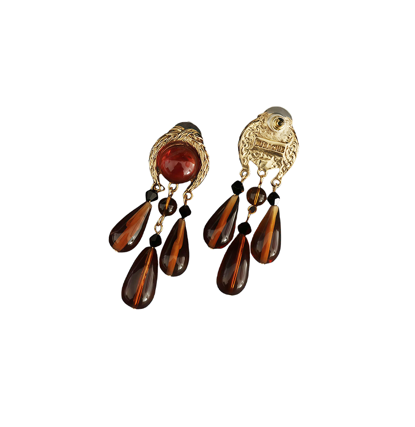 Caramel Vintage Royal Stud Earrings