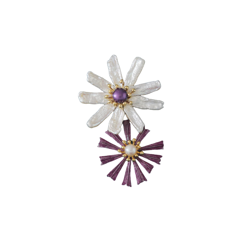 Baroque Pearl Daisy Brooch