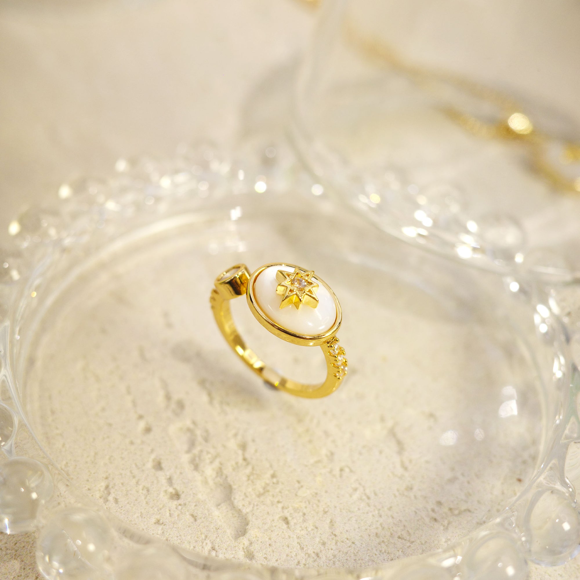 Vintage Zircon Mother-of-Pearl Star Ring