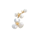 Natural Pearl Floral Brooch