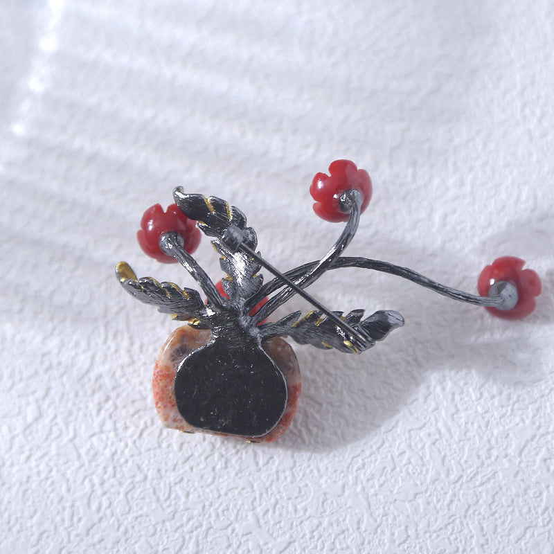 Vintage Vase Brooch