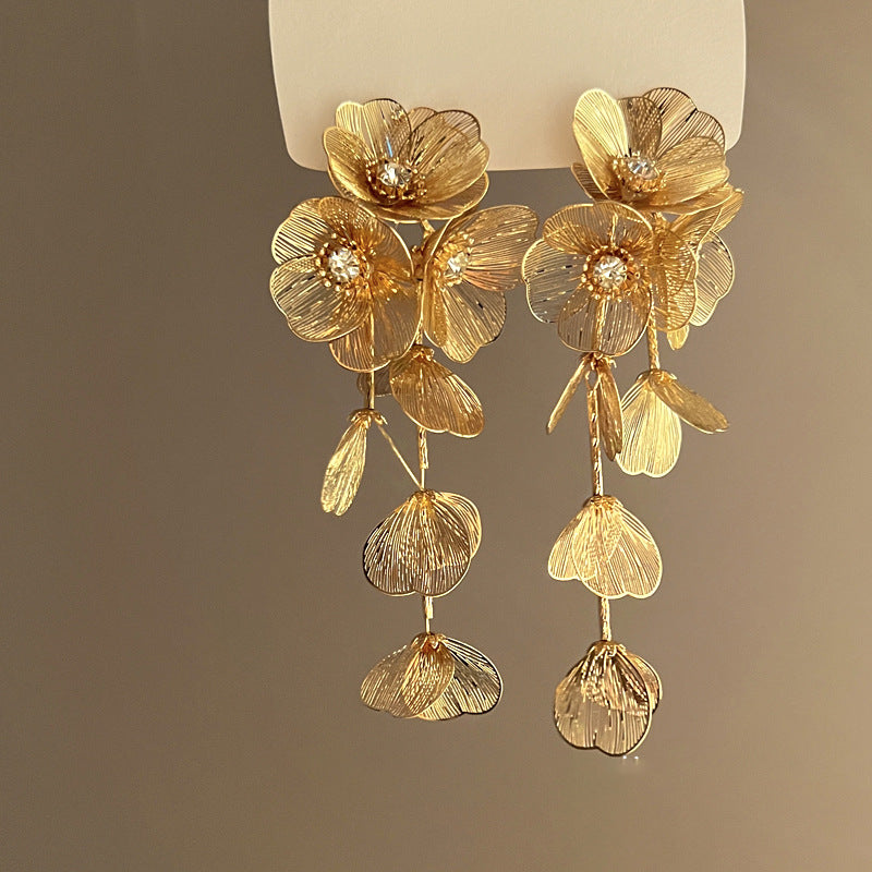 Zircon Hollow Flower Earrings