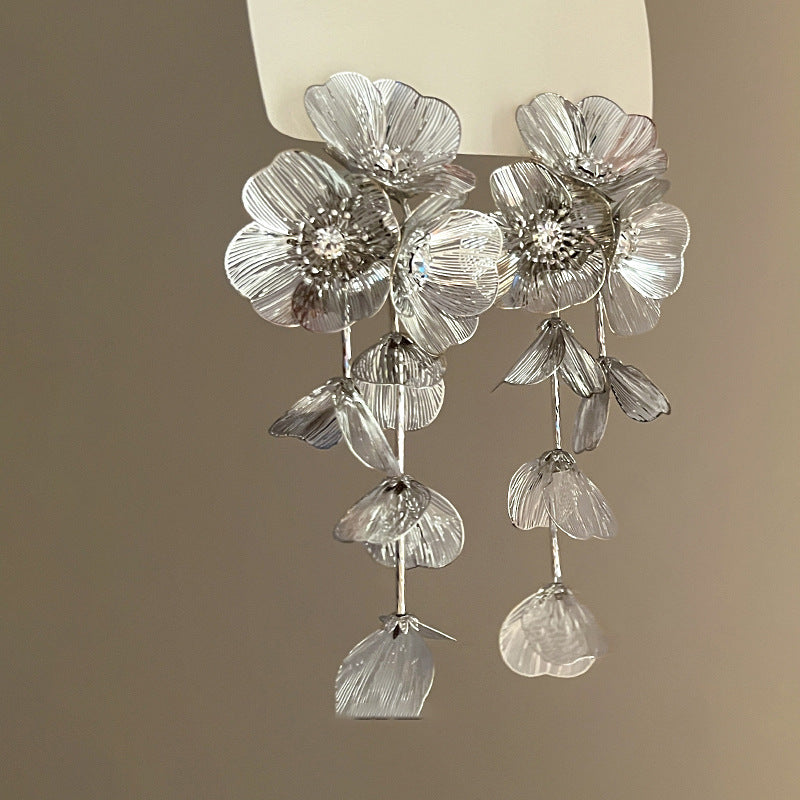 Zircon Hollow Flower Earrings