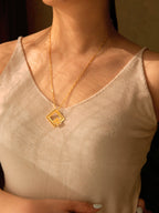 Queen Square Silver Yellow Zircon Element Symbol Pendant - BYRDSTRÖM JEWELRY