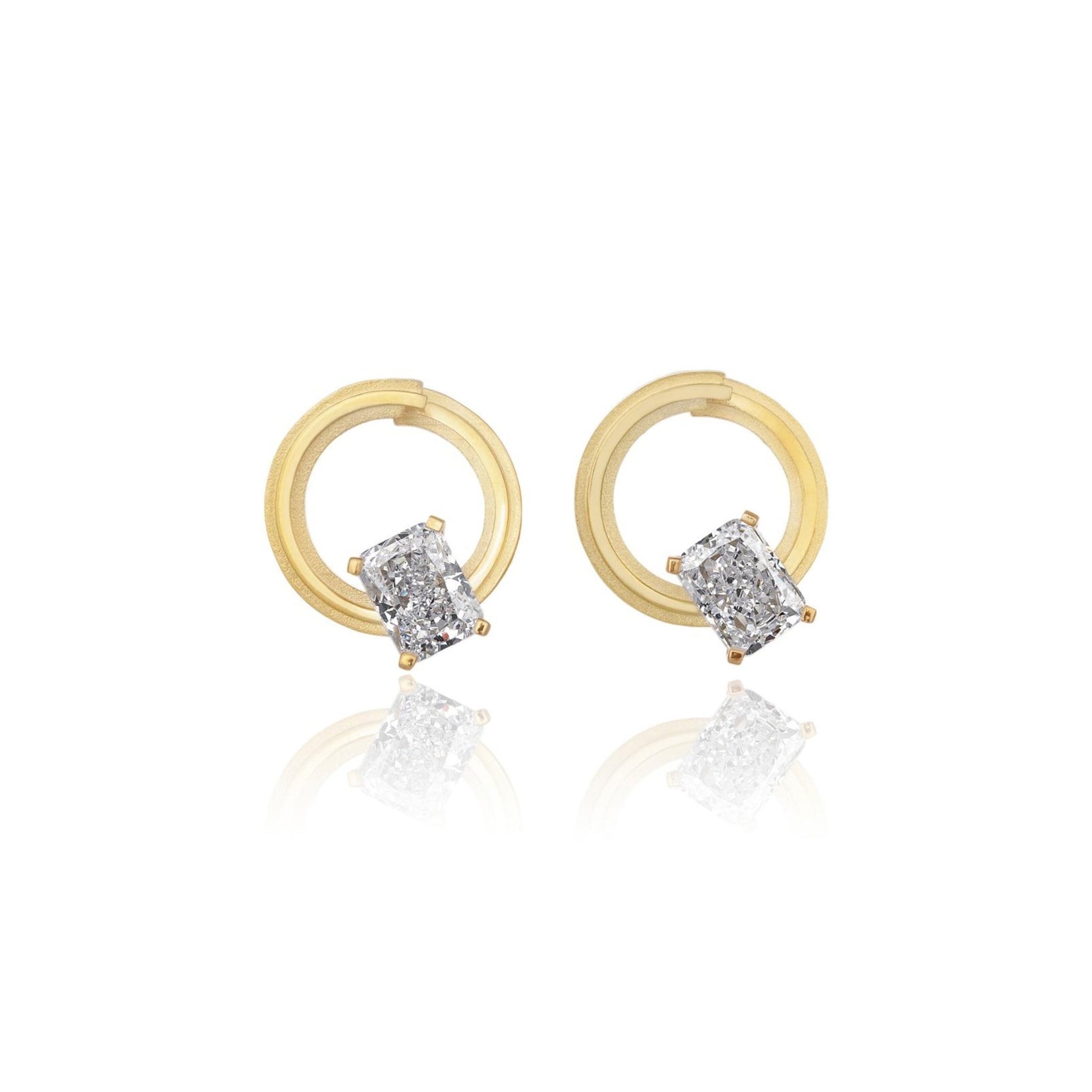 Round Silver Zircon Element Symbol Earrings - BYRDSTRÖM JEWELRY